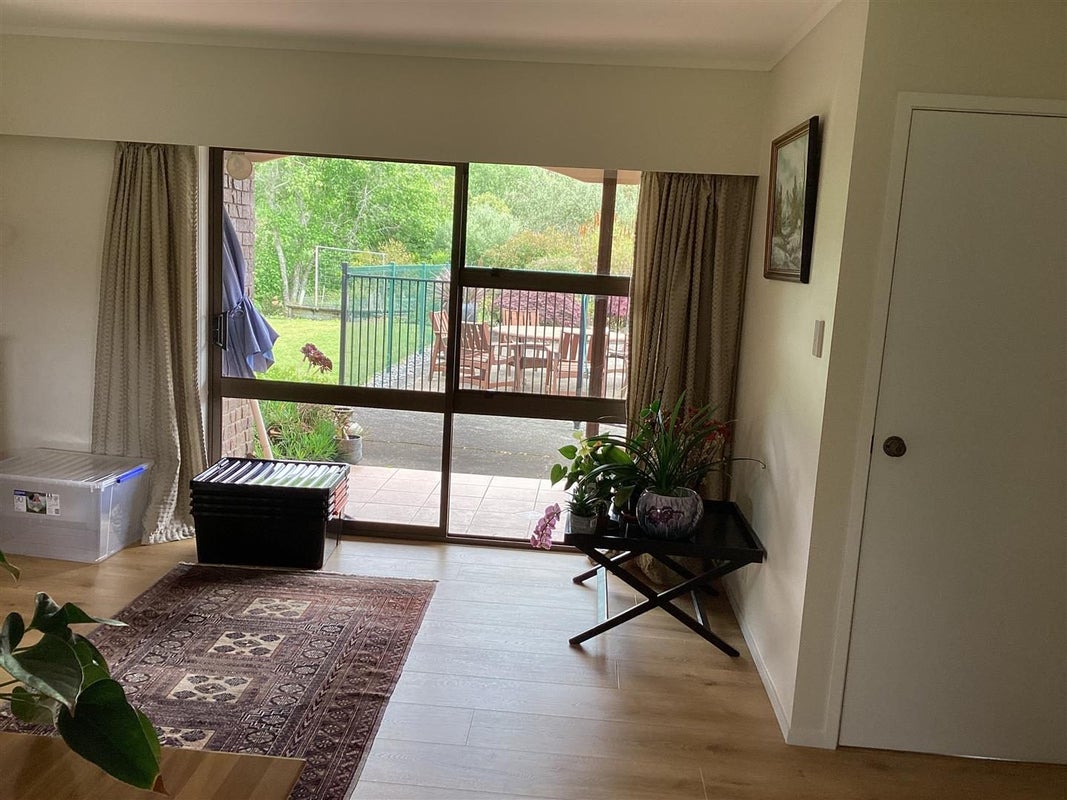 360 Creightons Road, Papakura - Carousel 13
