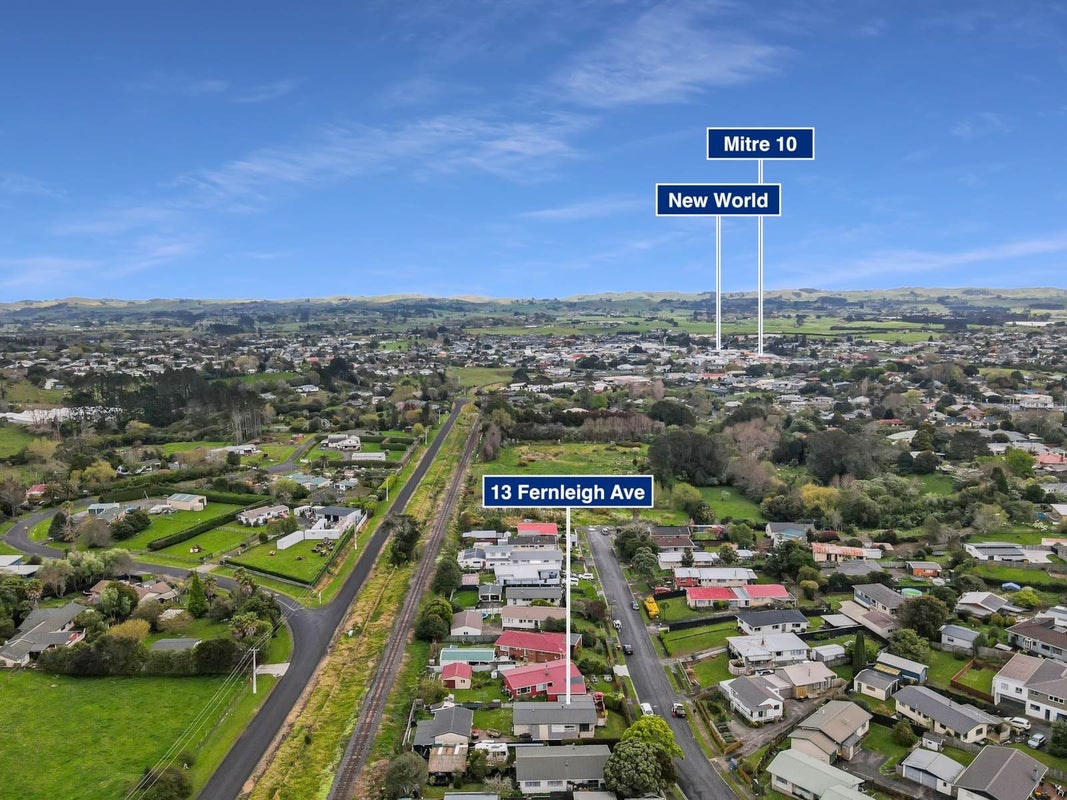 13 Fernleigh Avenue, Waiuku, Waiuku - Carousel 2
