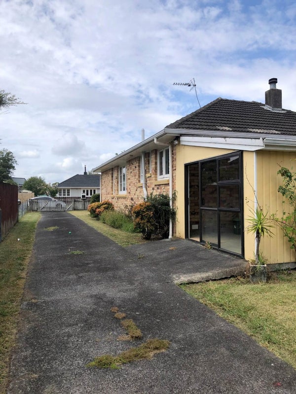 43 Te Kanawa Crescent, Henderson, Auckland - Carousel 13