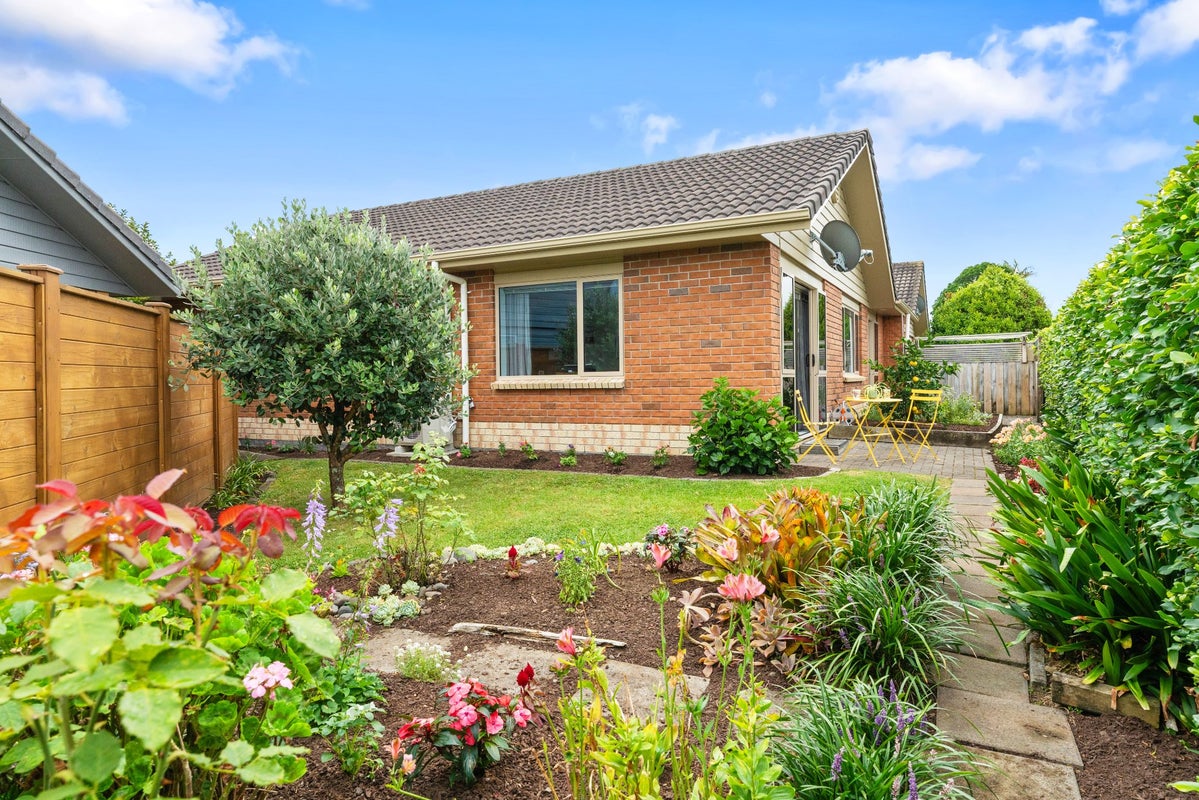37/1 Piriti Drive, Te Atatu Peninsula, Auckland - Carousel 2