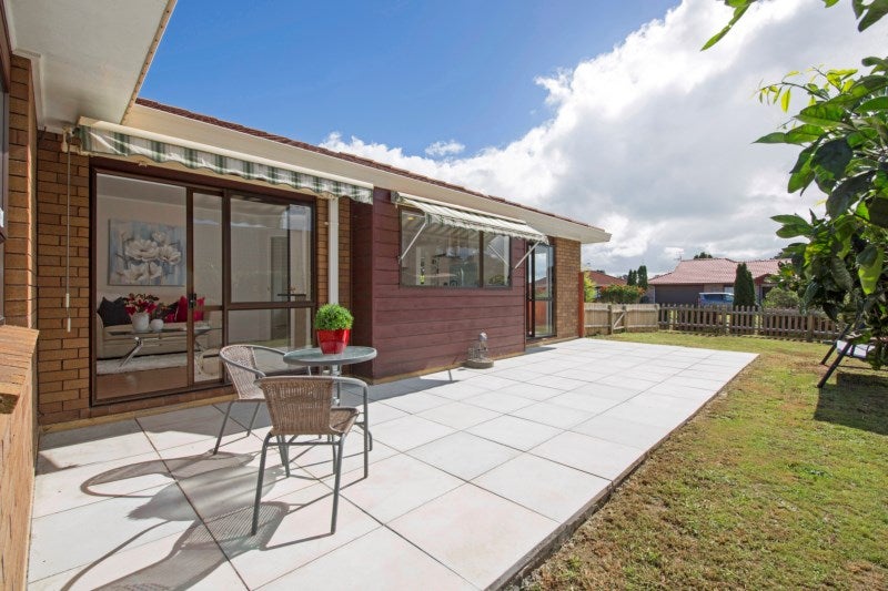 1/6 Mirabell Place, Golflands, Auckland - Carousel 11