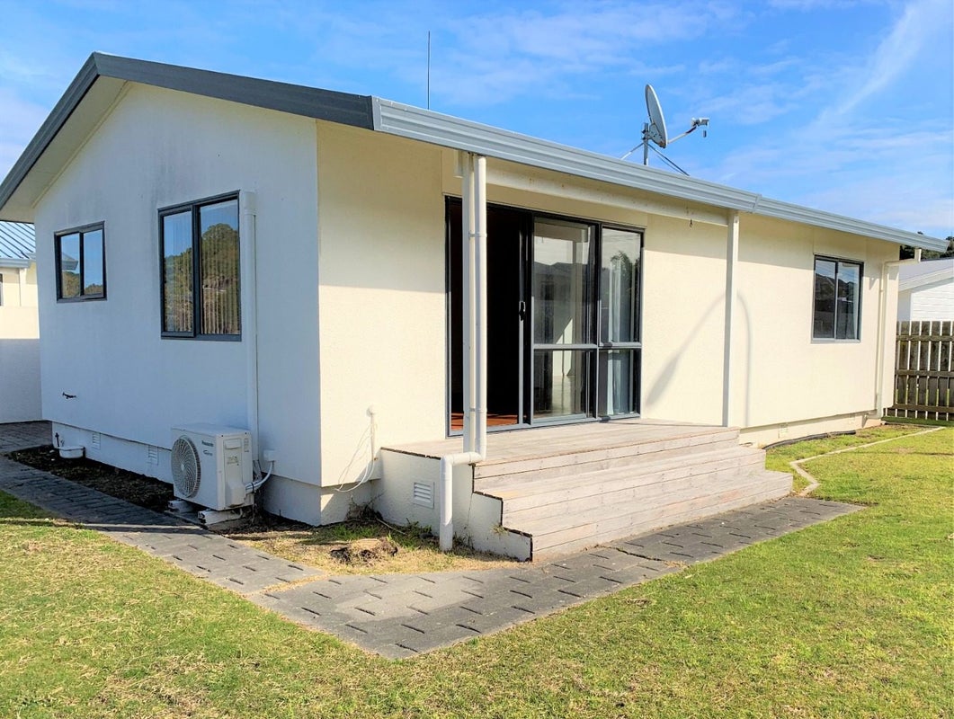 2 Goodwin Parade, Ohope, Ohope - Carousel 1