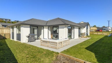 7 Winspear Place, Omokoroa, Omokoroa - Carousel 1