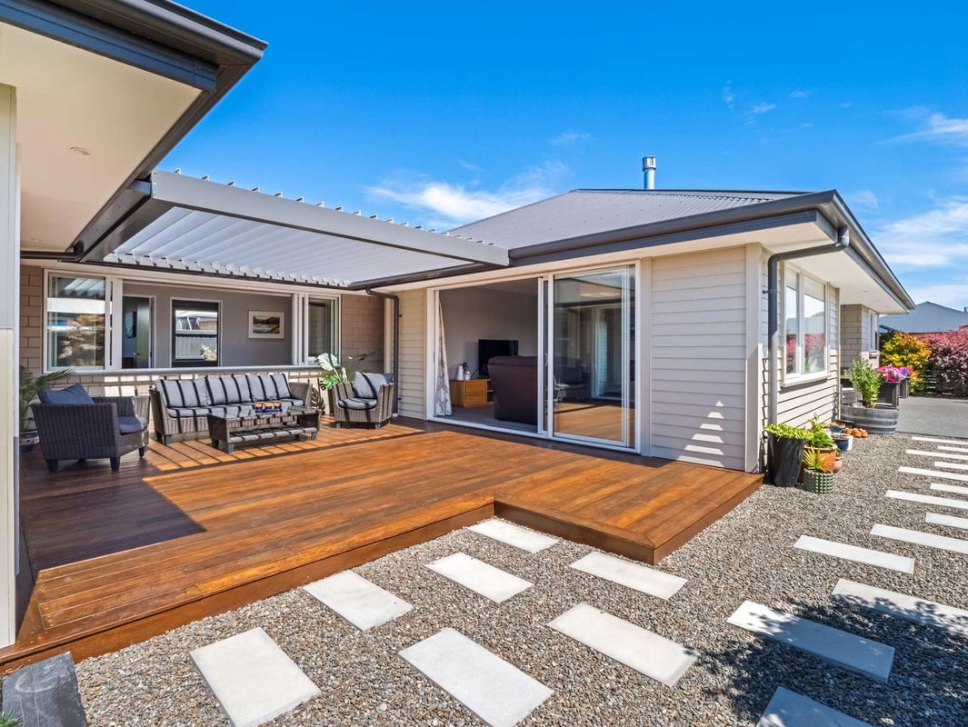16 Foxton Drive, Kaiapoi, Kaiapoi - Carousel 1