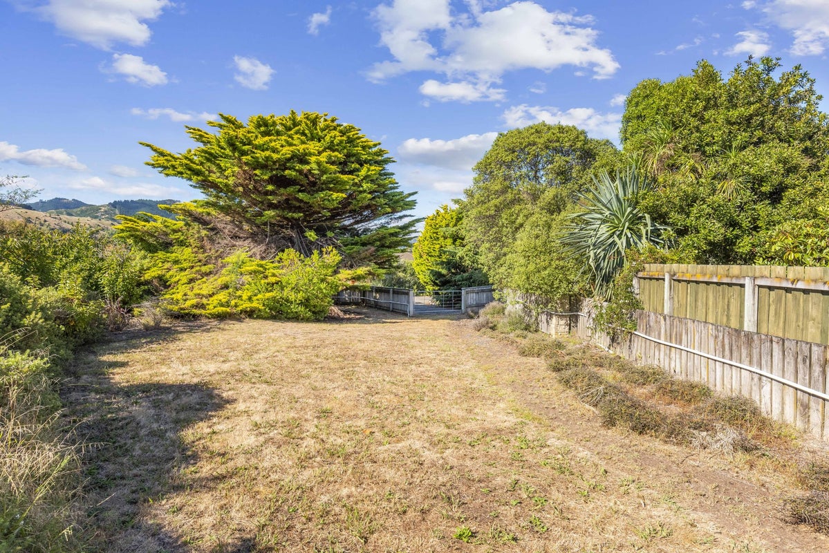 22 Chilton Drive, Paraparaumu - Carousel 2