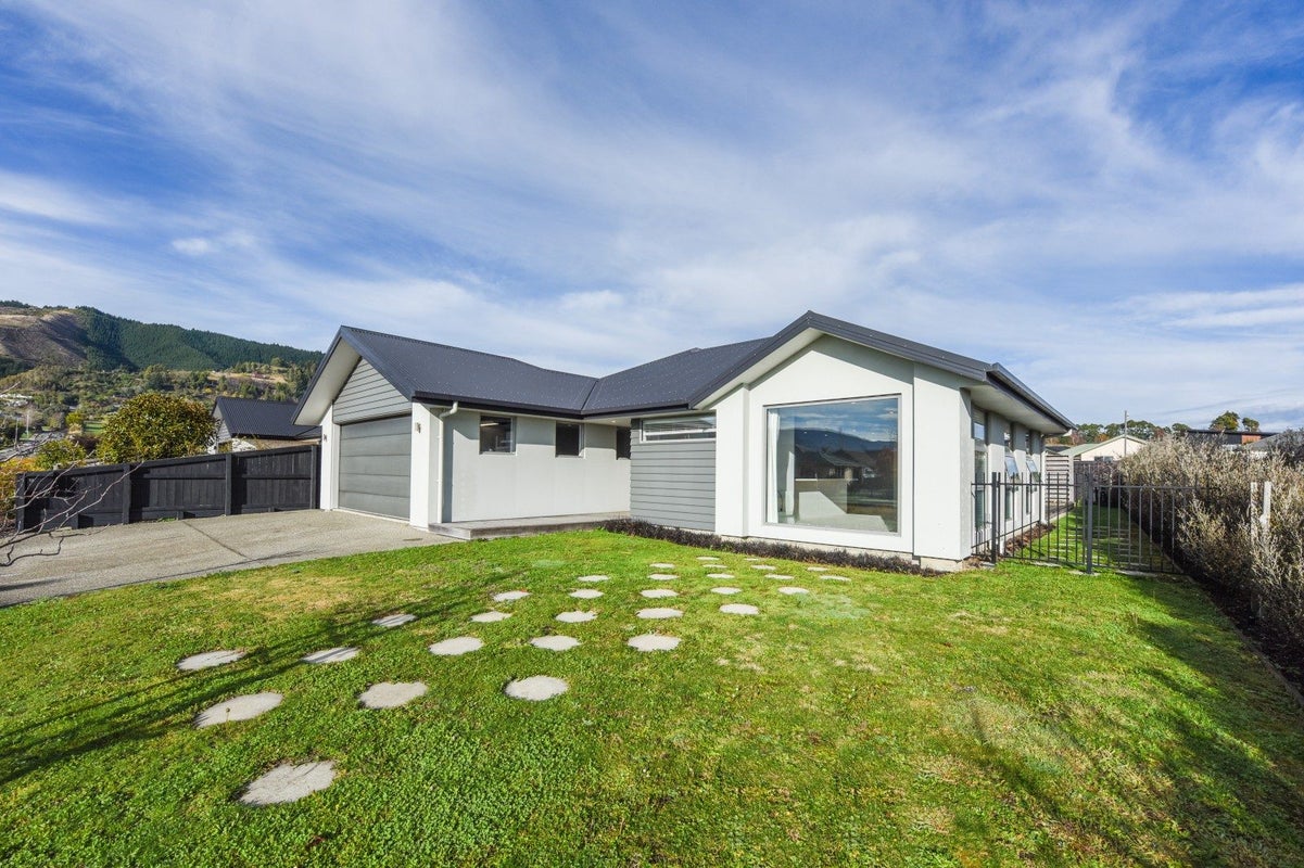 12 Hart Road, Richmond - Carousel 2