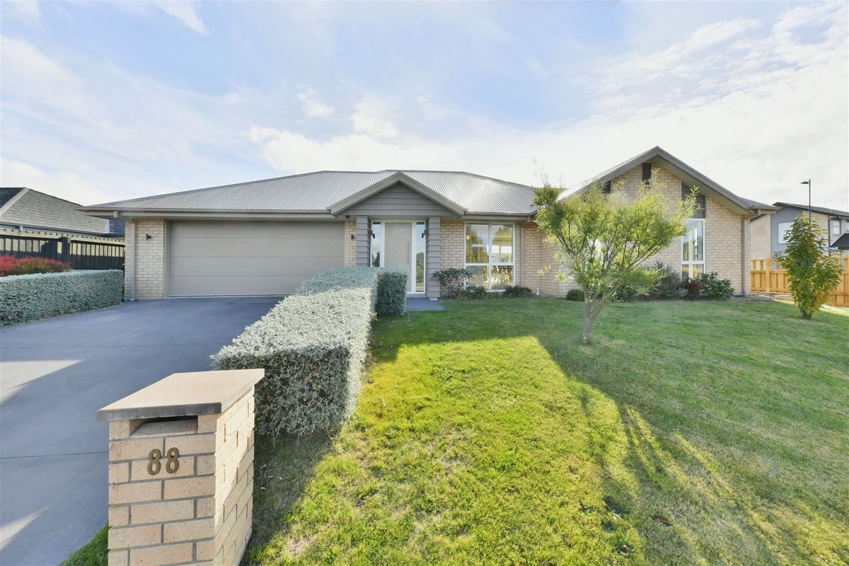 88 Mustang Avenue, Wigram, Christchurch - Carousel 1