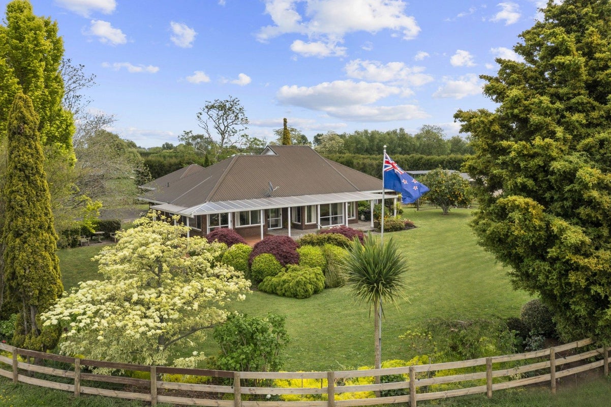155 Marshmeadow Road, Newstead, Hamilton - Carousel 2