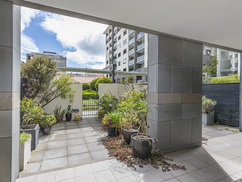 B03/10 Ebor Street, Te Aro, Wellington - Carousel 2