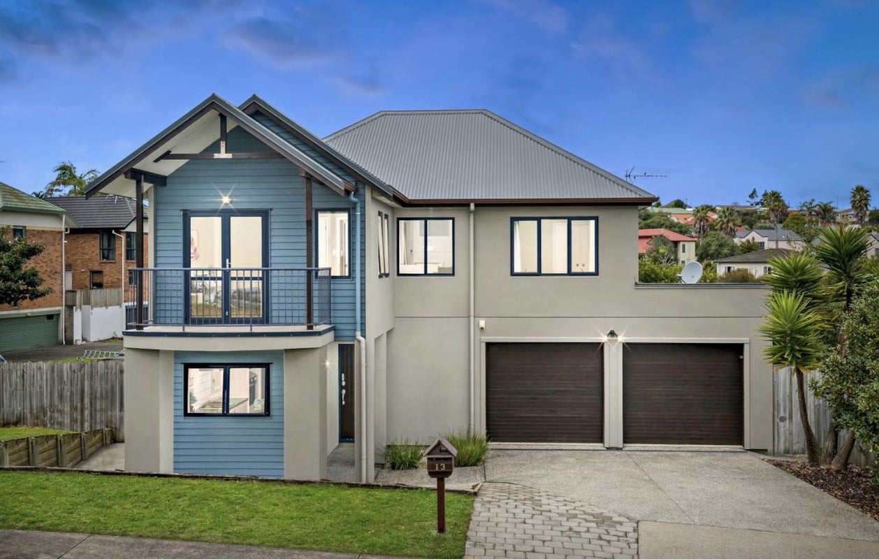 13 Sonoma Crescent, Oteha, Auckland - Carousel 2