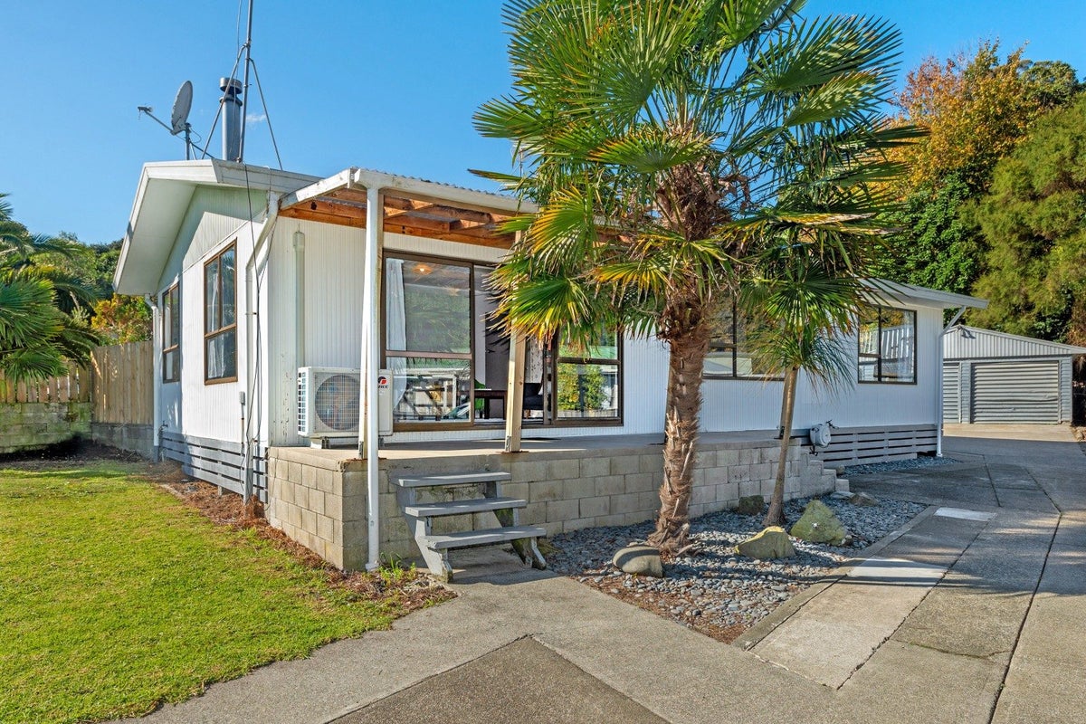 129 Herschell Road, Outer Kaiti, Gisborne - Carousel 1