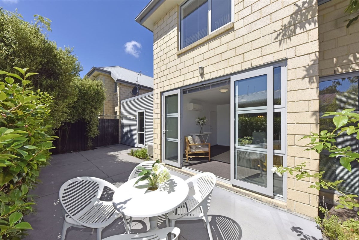 39B Whitmore Street, Edgeware, Christchurch - Carousel 2
