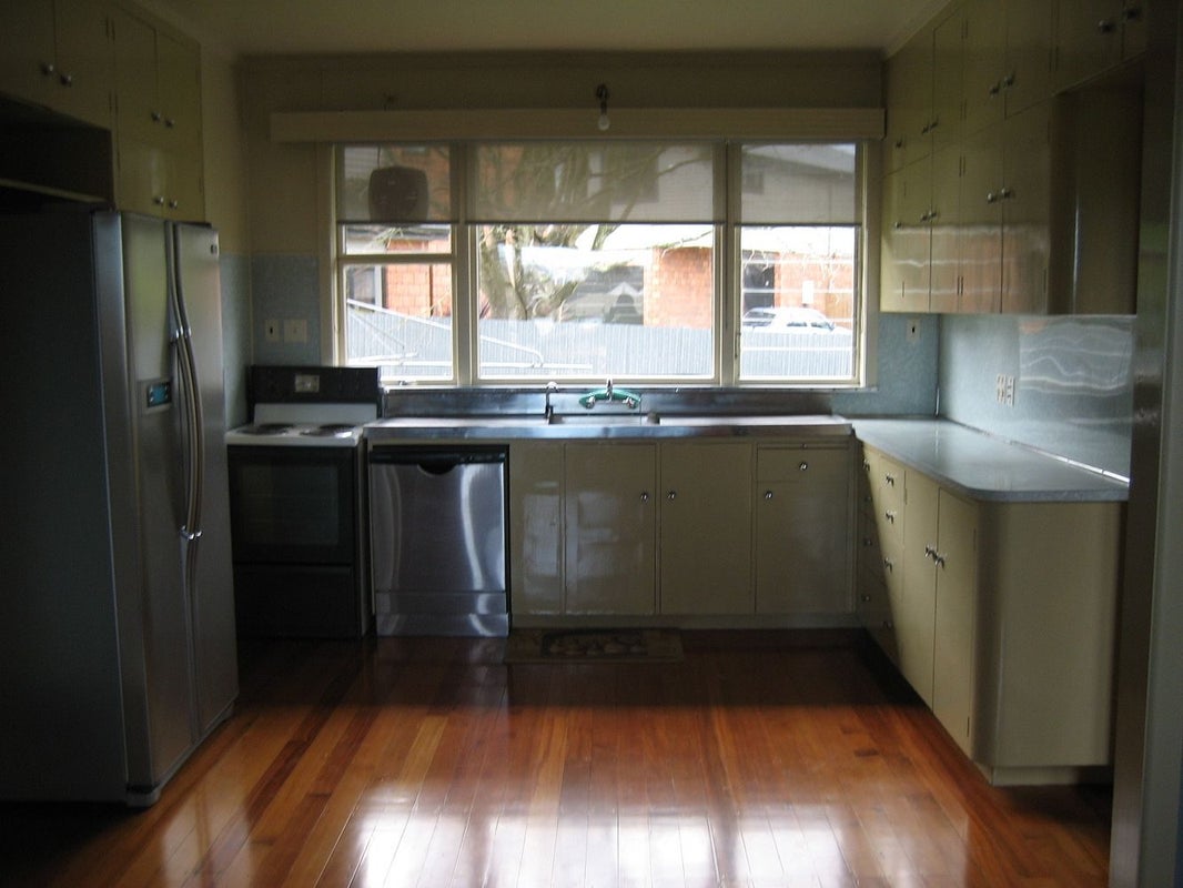 16 Kelvin Place, Hamilton East, Hamilton - Carousel 2