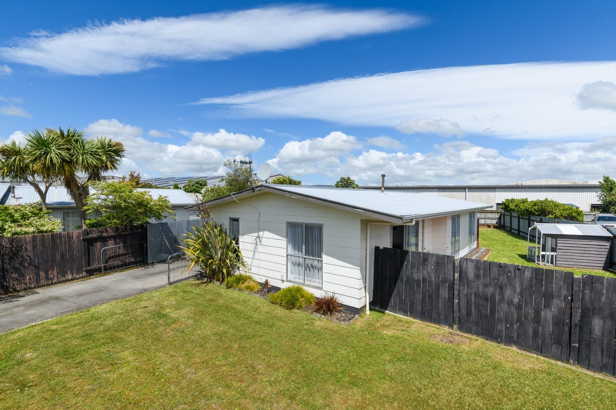 36 Acacia Street, Kelvin Grove, Palmerston North - Carousel 22