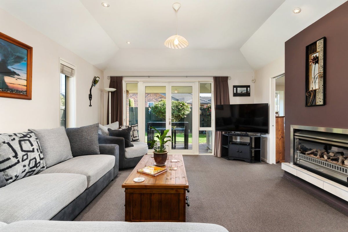 33 Rubicon Place, Hei Hei, Christchurch City, Canterbury - Carousel 2