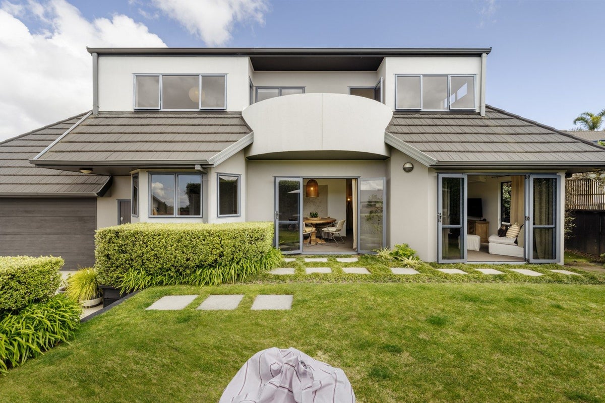 19 Highcroft Place, Welcome Bay, Tauranga - Carousel 1