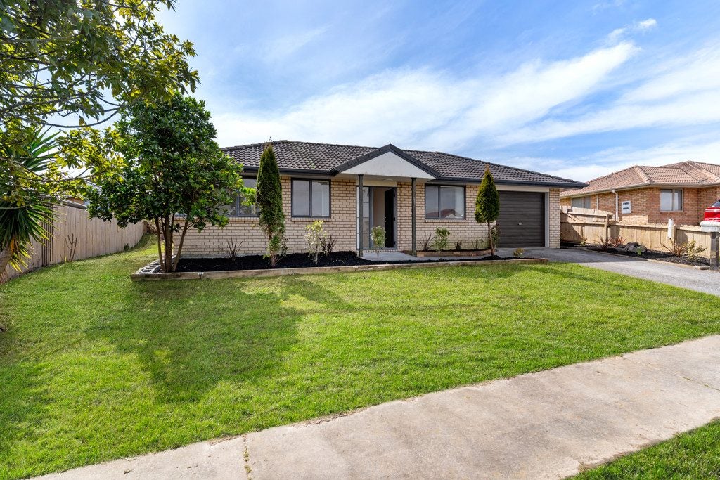 54 Glenveagh Park Drive, Weymouth, Manukau City, Auckland - Carousel 2