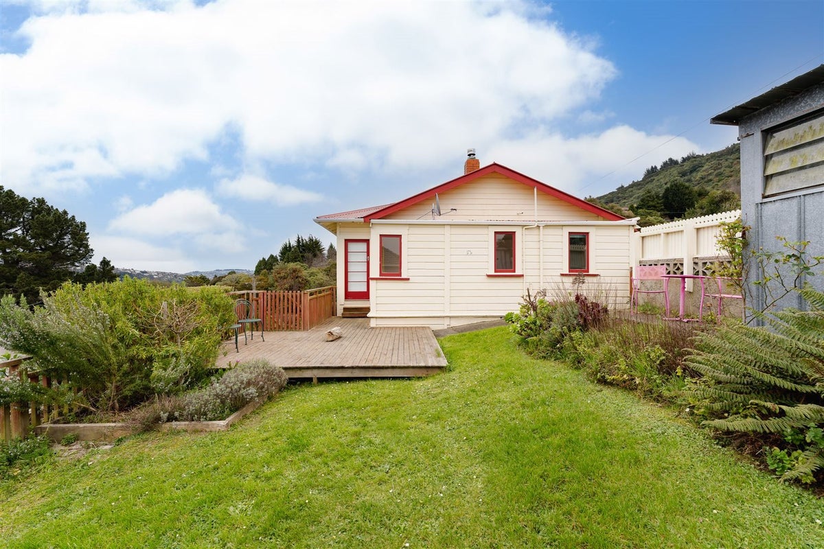 42 Manapouri Street, Ravensbourne, Dunedin - Carousel 21