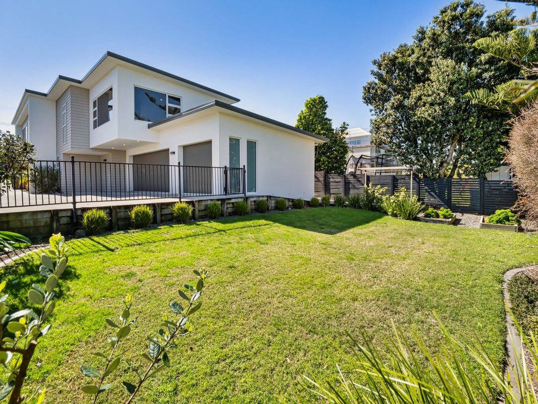 60 Karewa Parade, Papamoa, Tauranga, Bay Of Plenty - Carousel 2