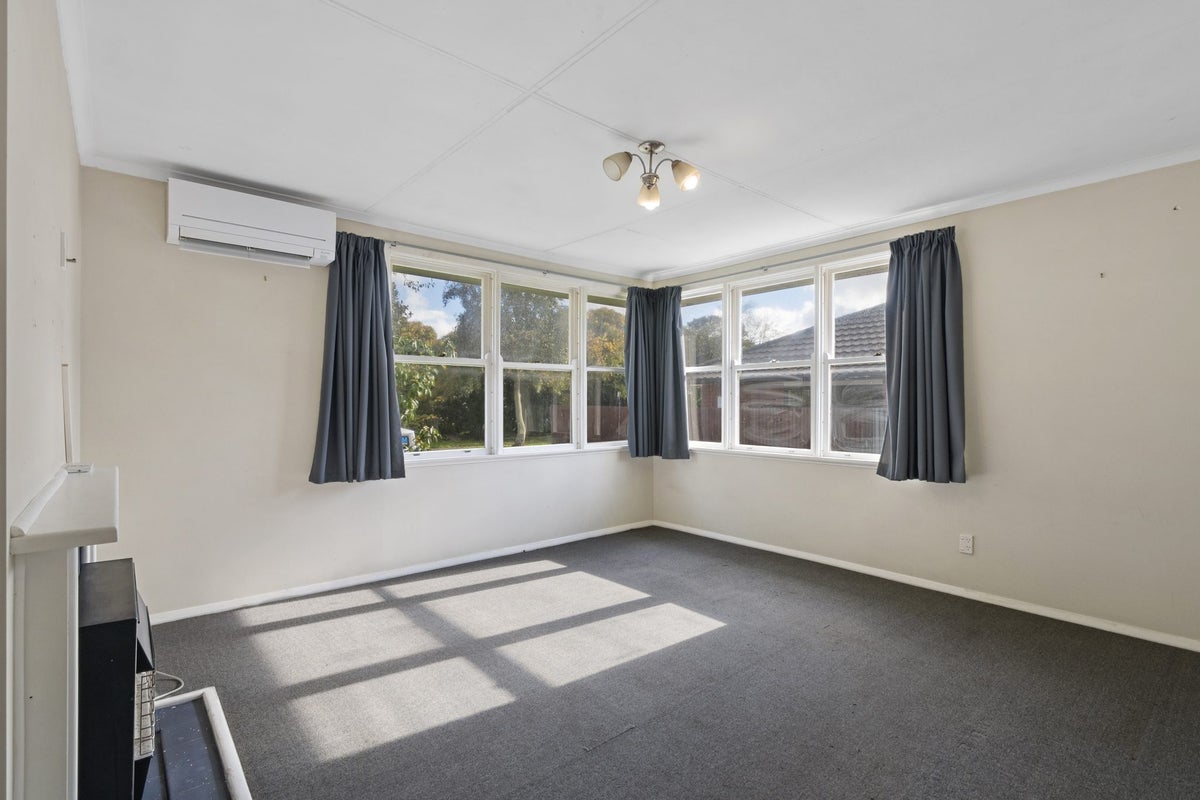 3 Newbury Street, Awapuni, Palmerston North - Carousel 2