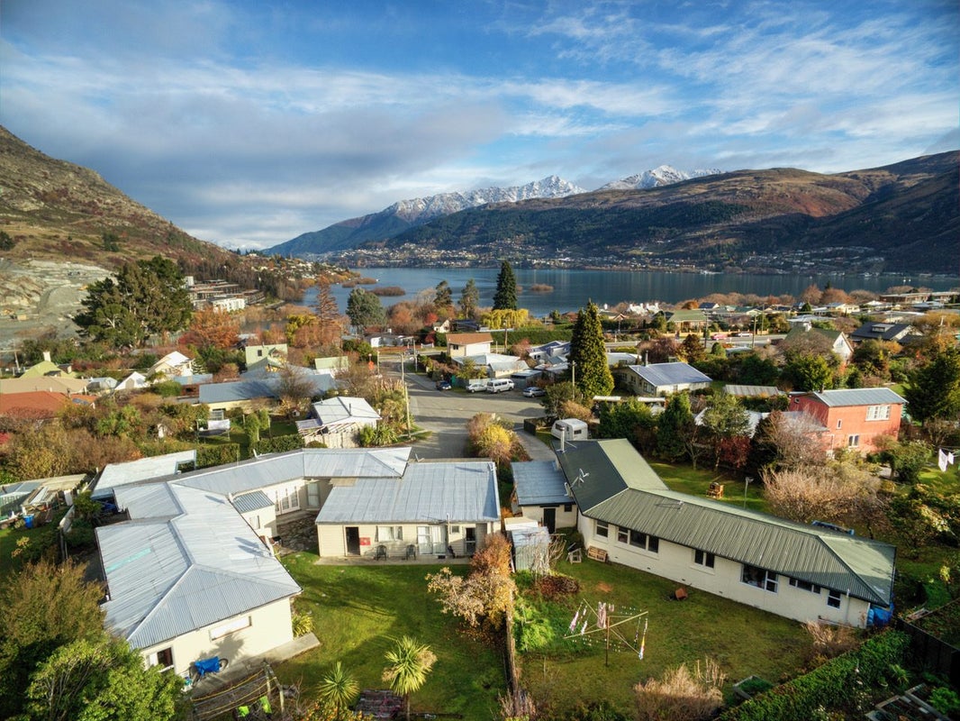 9 Southberg Avenue, Frankton, Queenstown - Carousel 2