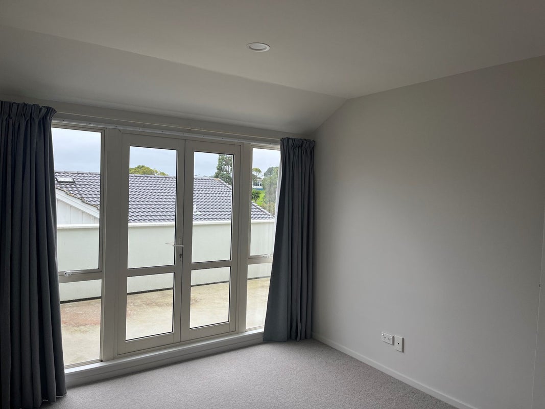 2/62 Peter Buck Road, New Windsor, Auckland - Carousel 16