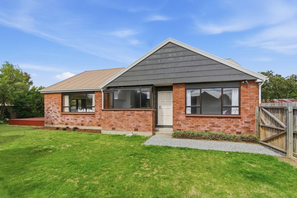 1/70A Tuckers Road, Casebrook, Christchurch - Carousel 1