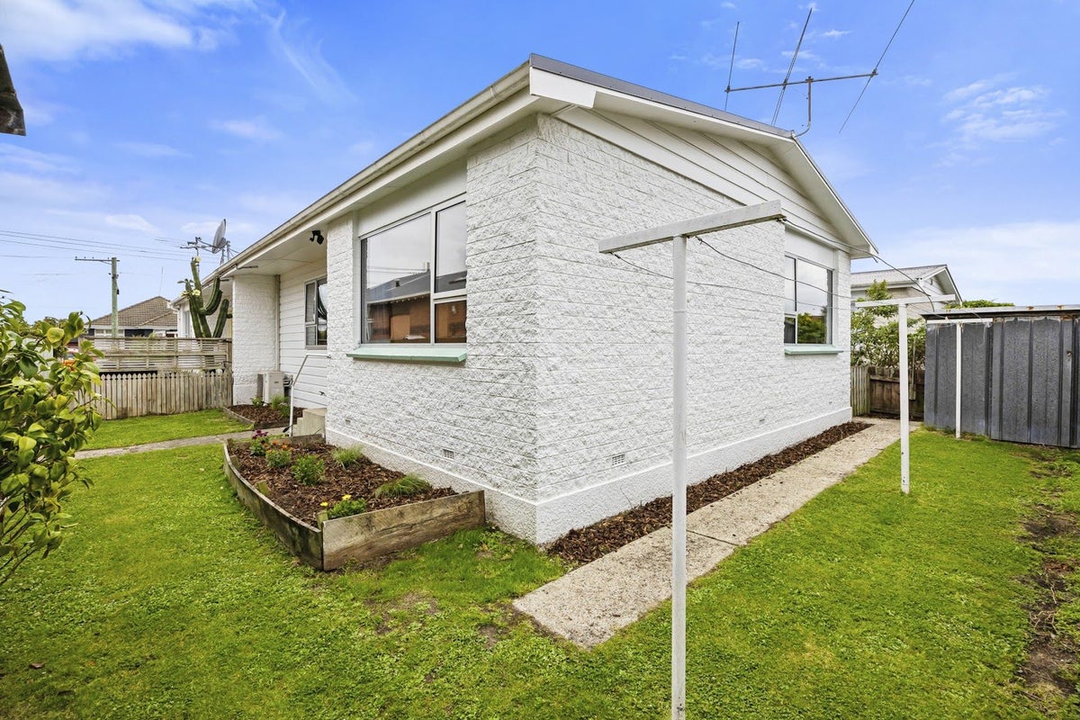 9B Richmond Street, Forbury, Dunedin - Carousel 1