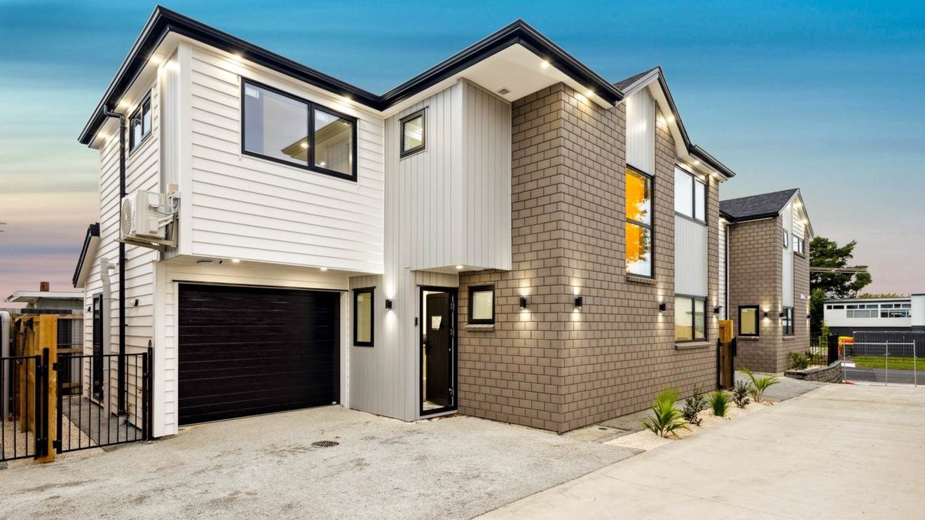14B Graeme Avenue, Mangere East, Auckland - Carousel 1