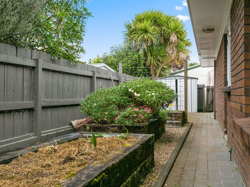 27 Byron Street, Leamington, Cambridge - Carousel 26
