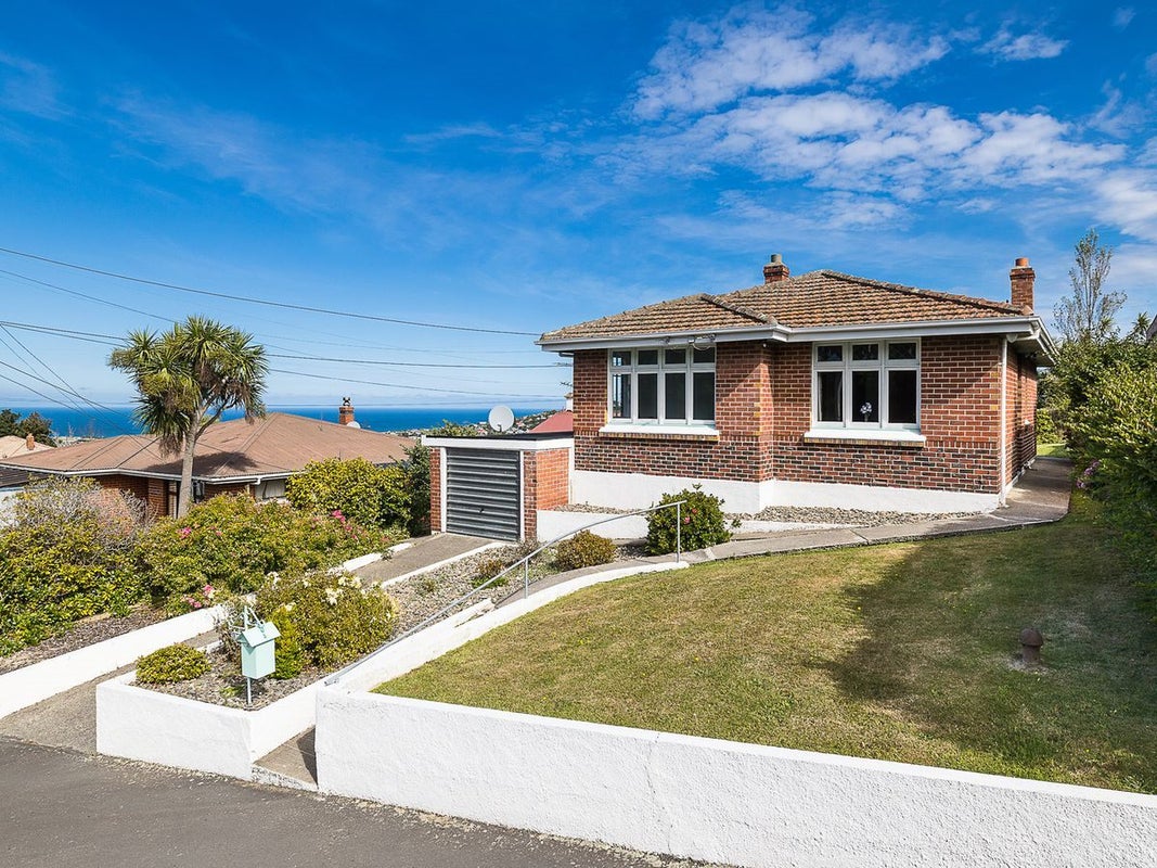 115 Oakwood Avenue, Balaclava, Dunedin - Carousel 1