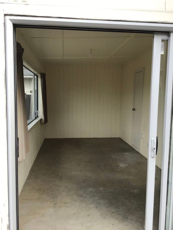 99 Shamrock Street, Takaro, Palmerston North - Carousel 12