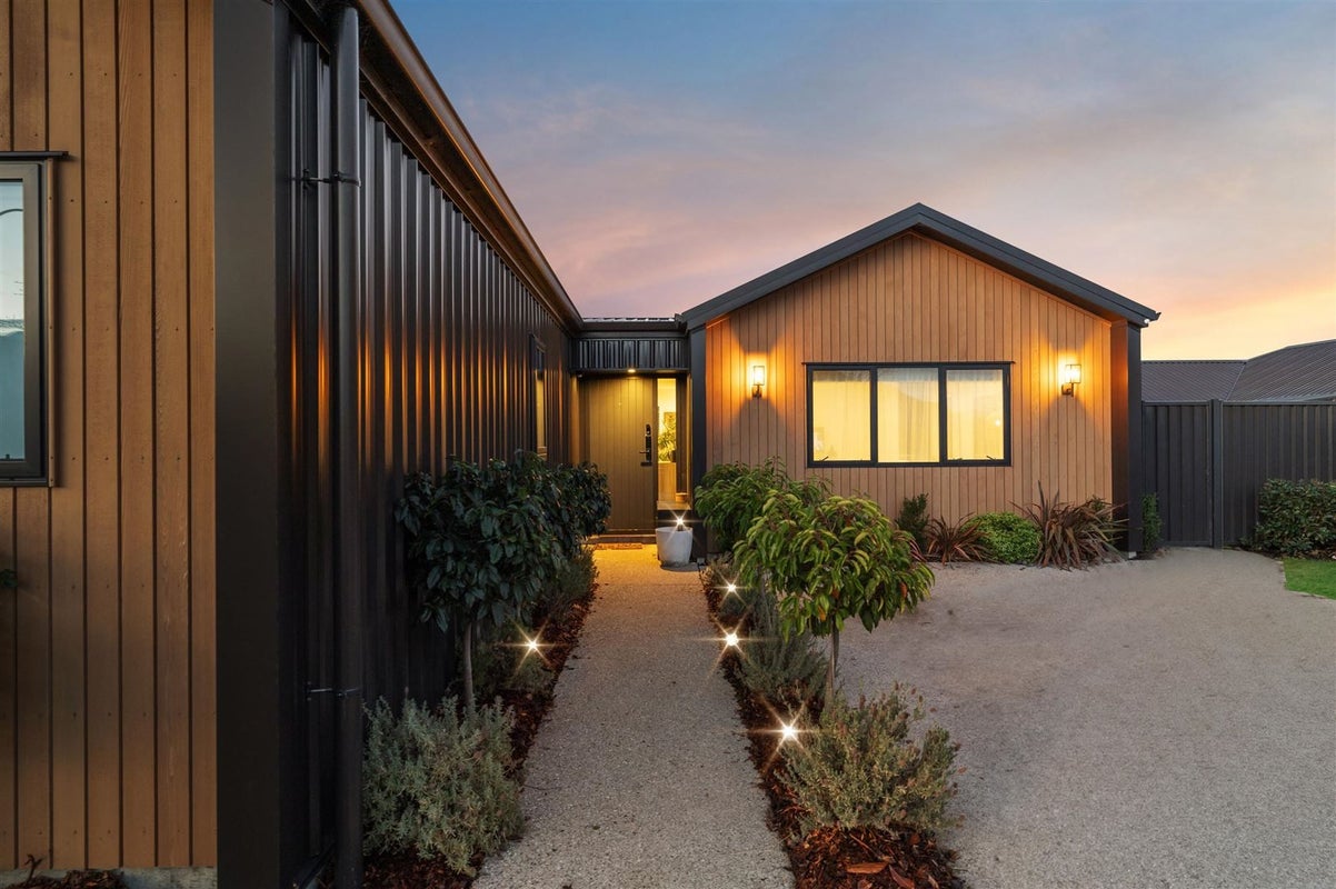 10 Headley Drive, Lower Shotover, Queenstown - Carousel 38