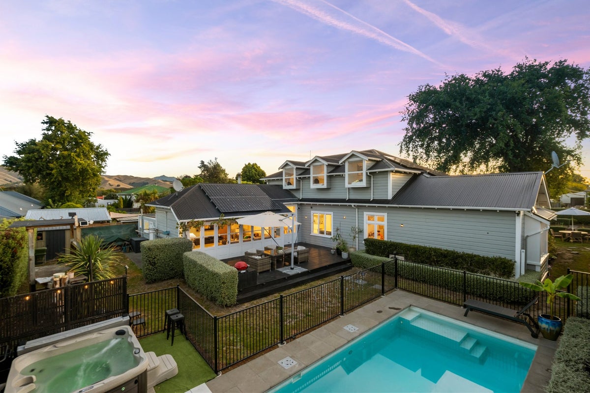 5B Burden Street, Redwoodtown, Blenheim - Carousel 2