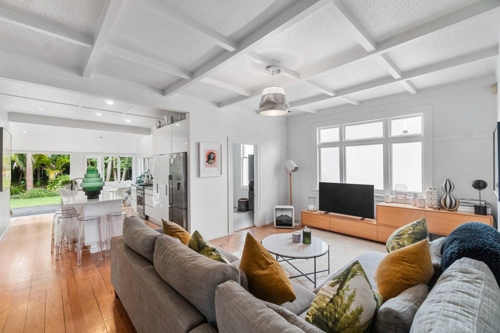 10 Seymour Street, Saint Marys Bay, Auckland - Carousel 1