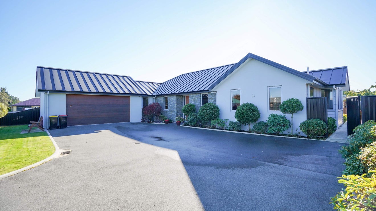 36 George Street, Windsor, Invercargill - Carousel 1
