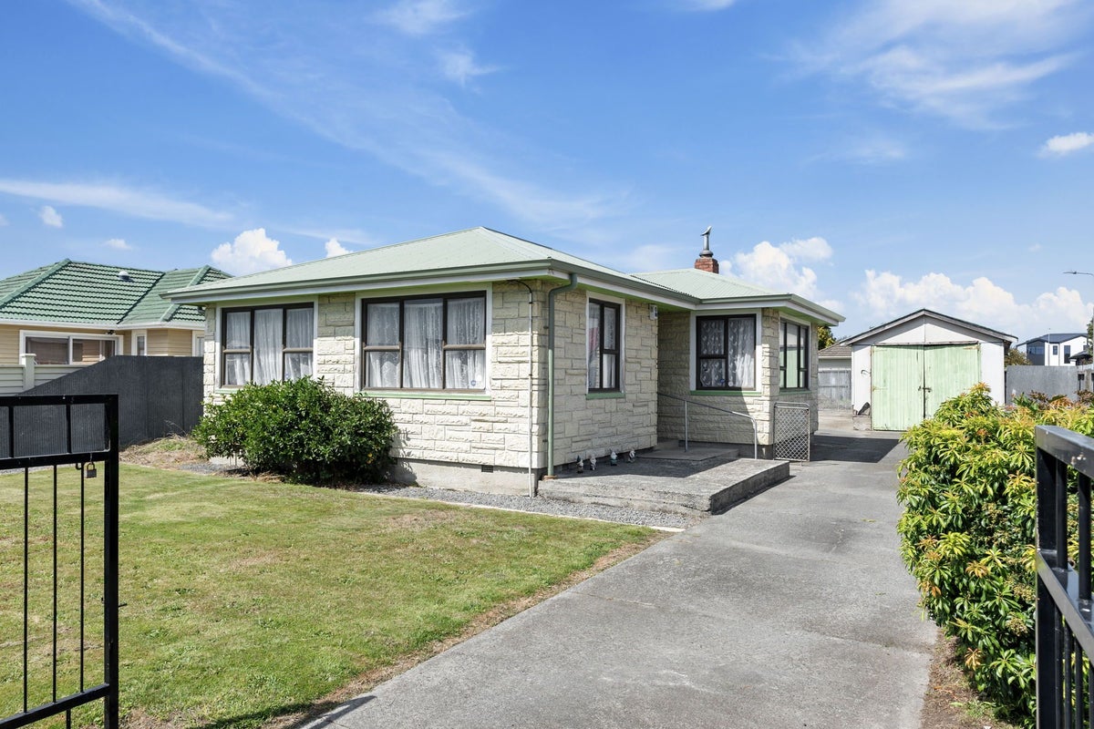21 Wycola Avenue, Hei Hei, Christchurch - Carousel 1