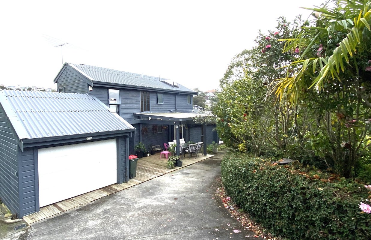 60 Cheriton Road, Mellons Bay, Auckland - Carousel 1