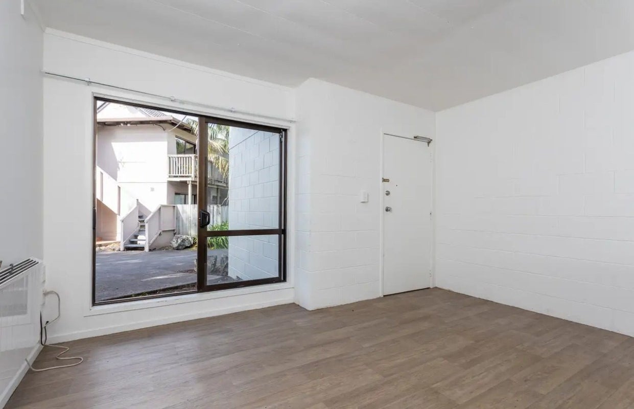 9/697 New North Road, St Lukes, Auckland - Carousel 1