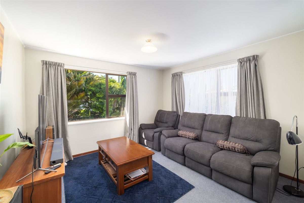28 Rowcliffe Crescent, Avonside, Christchurch - Carousel 2