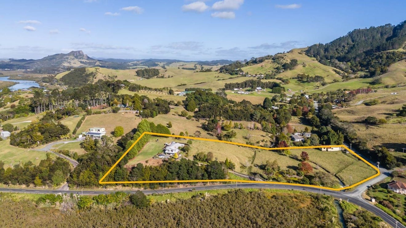 179 Totara North Road, Totara North, Kaeo - Carousel 1