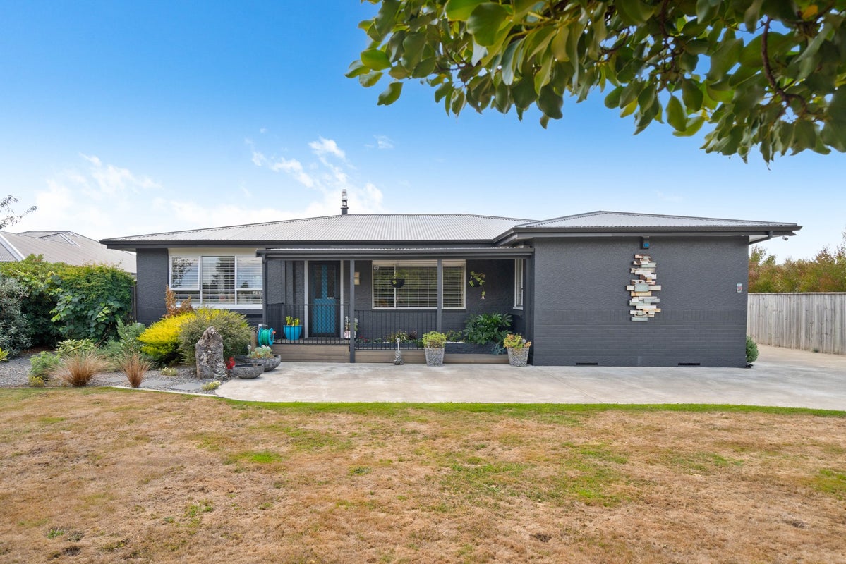 98 Solway Crescent, Solway, Masterton - Carousel 2