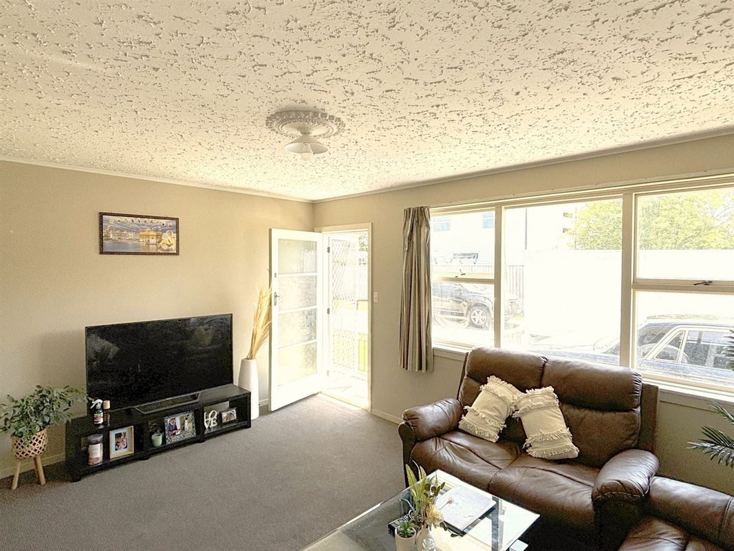 2/38 Sherborne Street, St Albans, Christchurch - Carousel 2