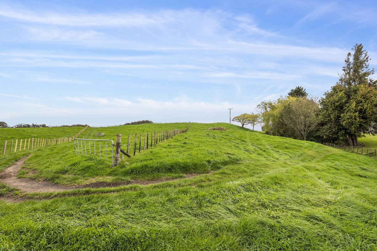 207 Oturoa Road, Rotorua - Carousel 28