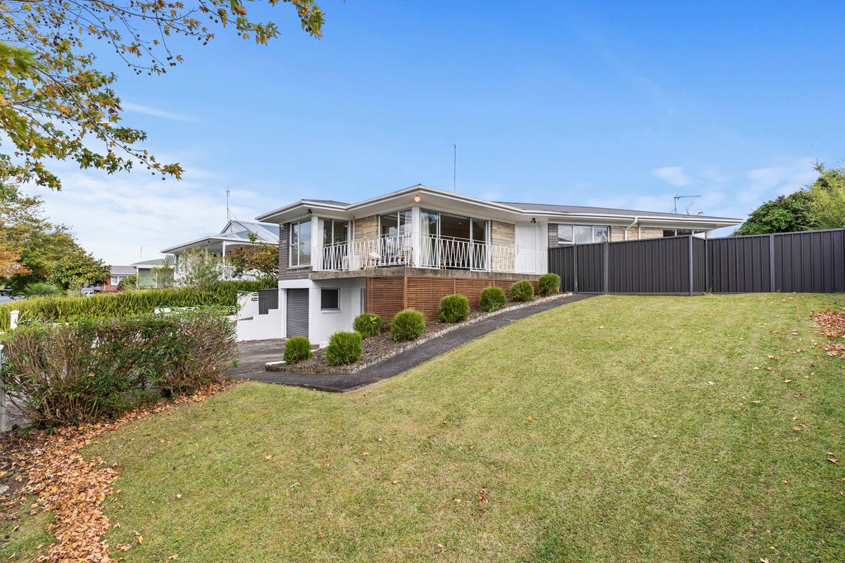 155 Elliot Street, Pahurehure, Papakura - Carousel 1