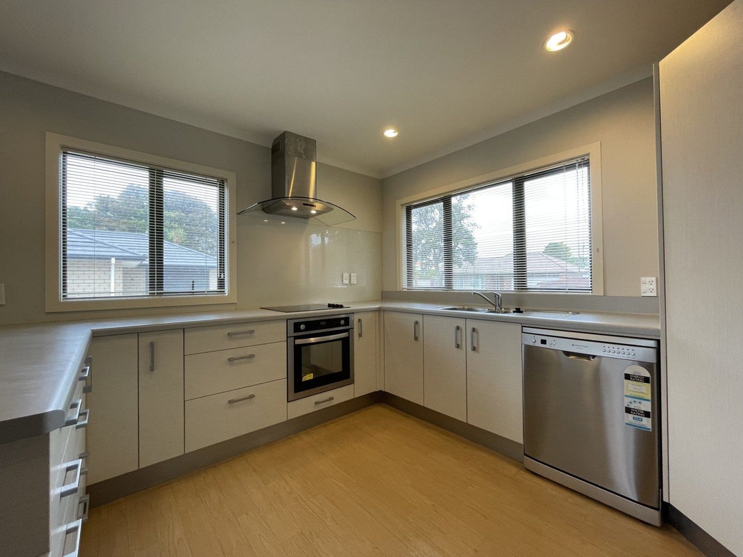 355 College Street, West End, Palmerston North - Carousel 2