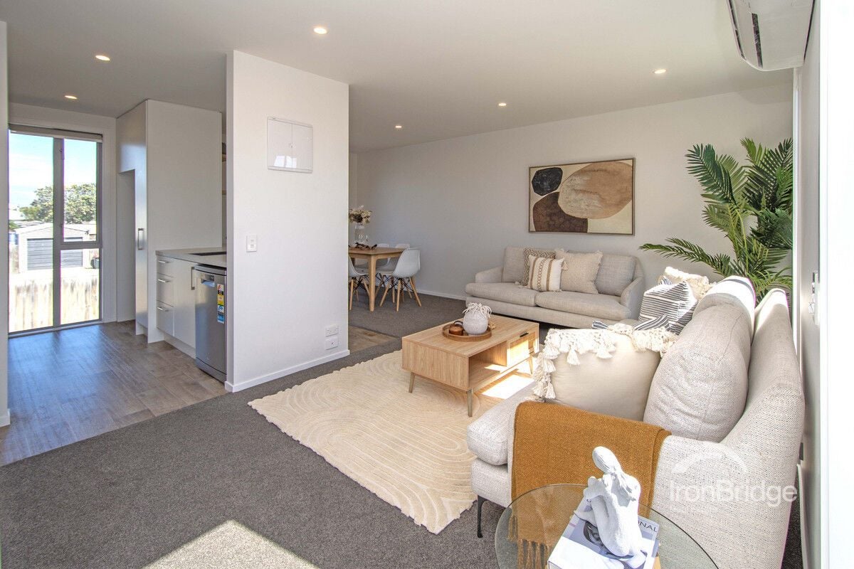 4/246 Marine Parade, New Brighton, Christchurch - Carousel 1