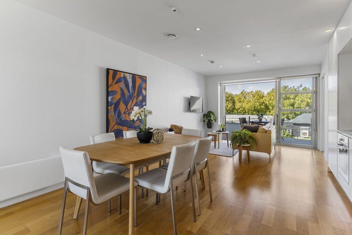 303/19 Surrey Crescent, Grey Lynn, Auckland - Carousel 1