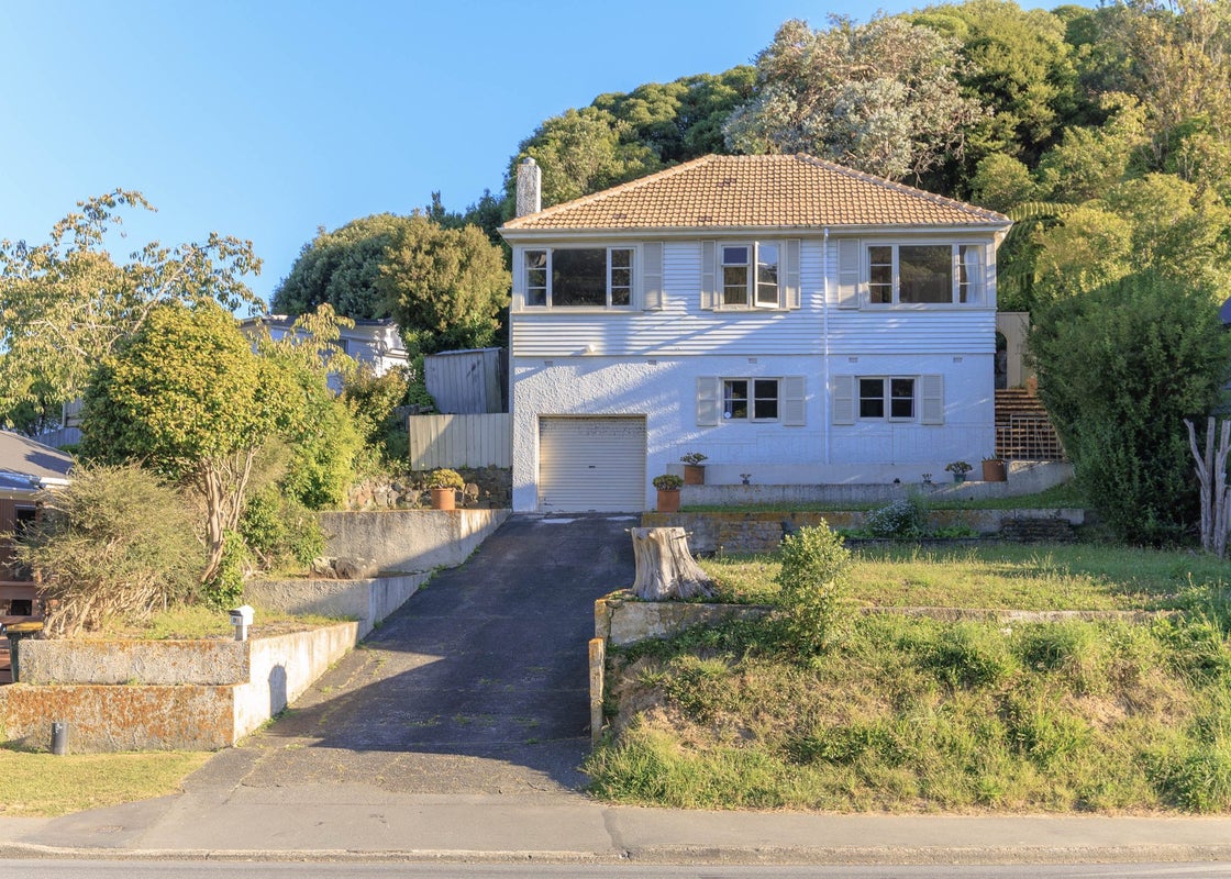 92 Newlands Road, Newlands, Wellington - Carousel 1