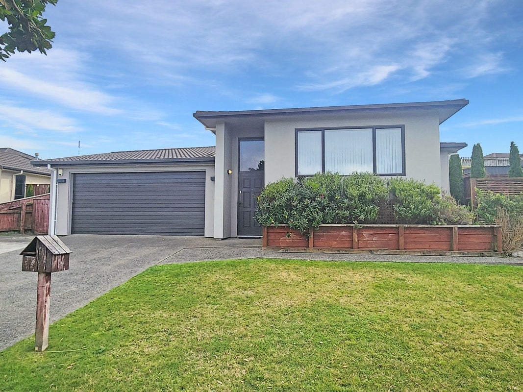 52 Aotea Drive, Aotea, Porirua - Carousel 1